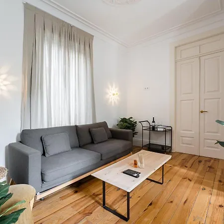 Guestready - Alegria Building * Порту